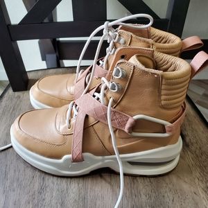 nike goadome boots brown